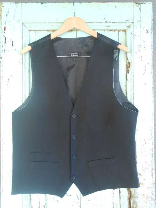 Mens Black Truworths Waist Coat (Size 36)