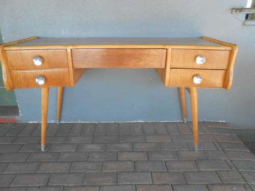 Vintage Retro Midcentury Server / Dressing Table / Side Board