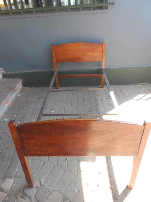 Vintage Oak Single Bed Headboard Set (Top and Bottom Boards with Metal Parts connecting them)