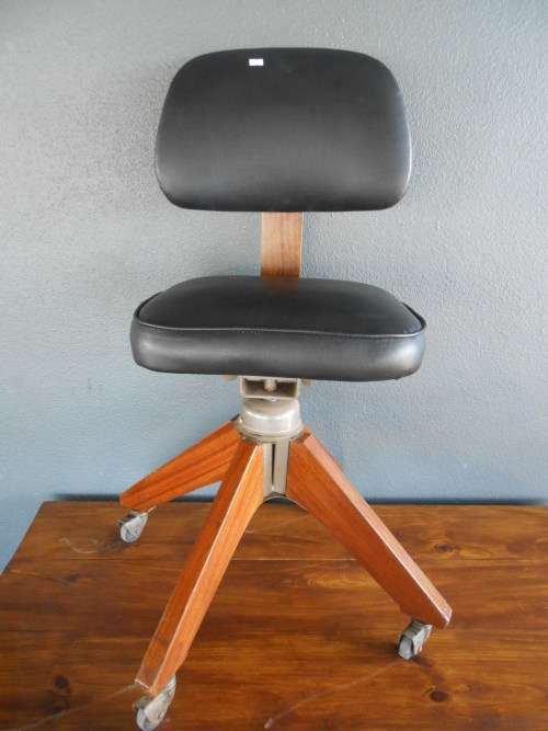 Retro Midcentury Office Chair on Casters