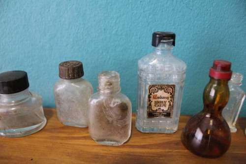 Vintage / Antique Glass Bottle Collection (Collection 9)