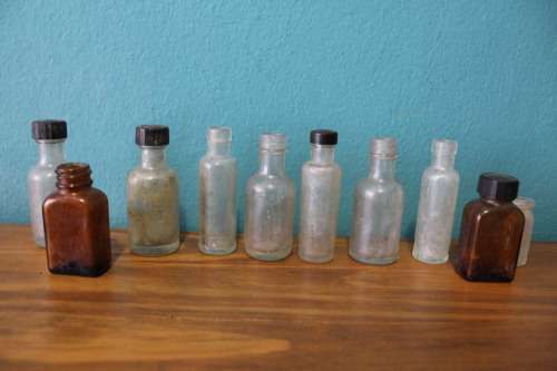 Vintage / Antique Glass Bottle Collection (Collection 10)