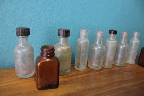 Vintage / Antique Glass Bottle Collection (Collection 10)