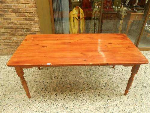Pine 6 seater table