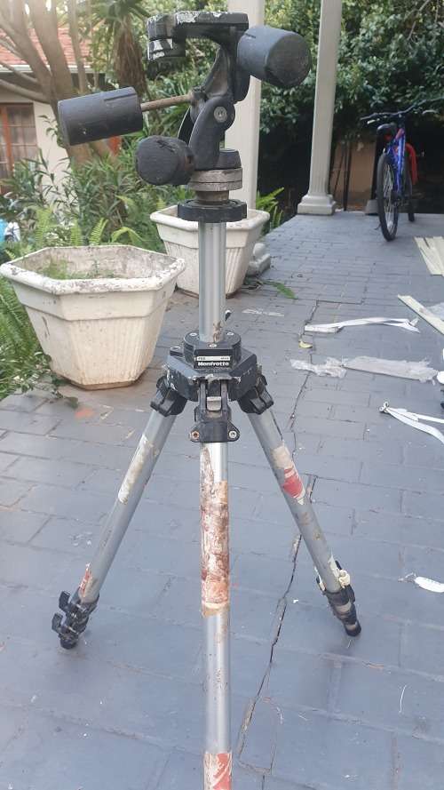 Manfrotto Heavy Duty Tripod