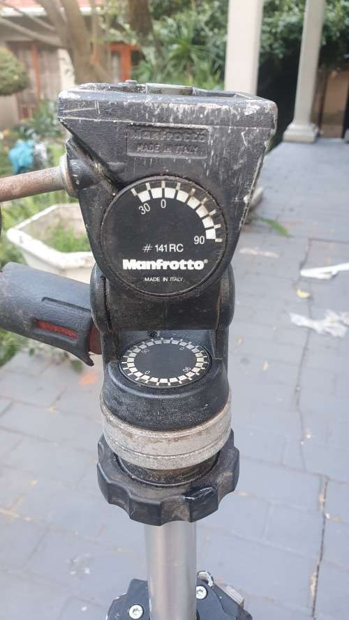 Manfrotto Heavy Duty Tripod