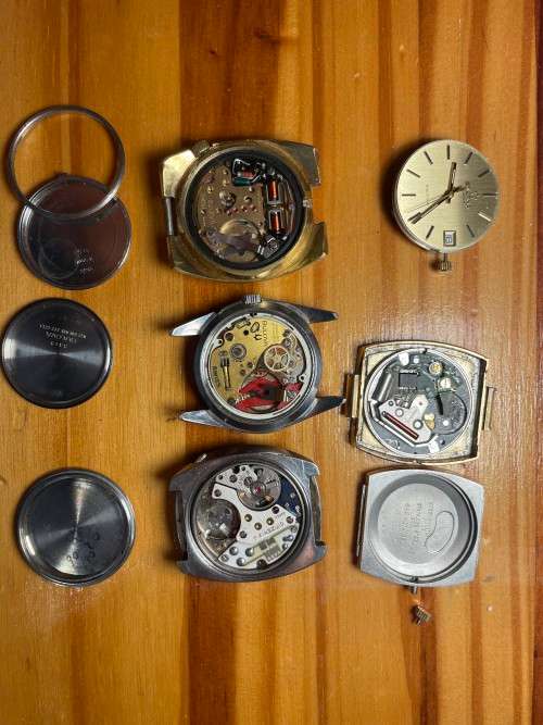 Quartz watches for spares or parts -R1 Start-