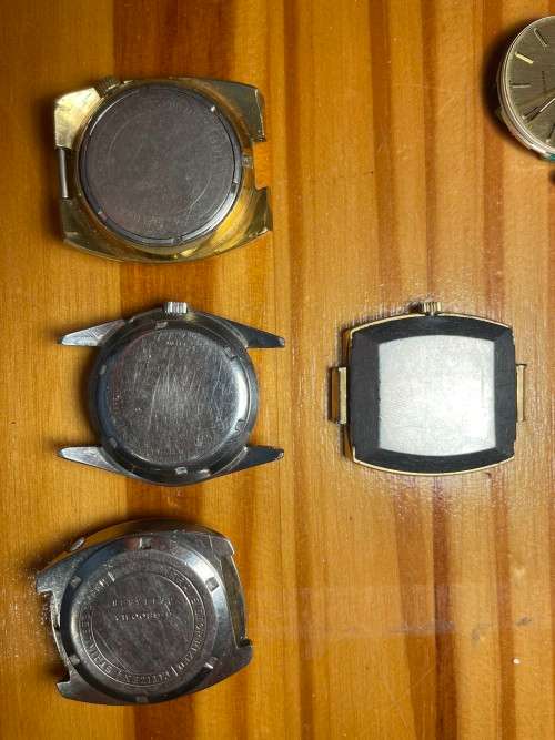 Quartz watches for spares or parts -R1 Start-