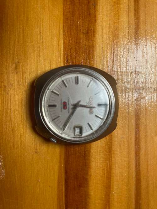 Quartz watches for spares or parts -R1 Start-