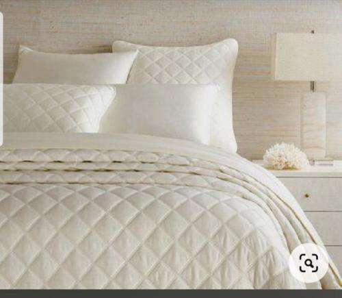 Fashionable 5 Piece cotton QUILT sets - FITS QUEEN AND KING