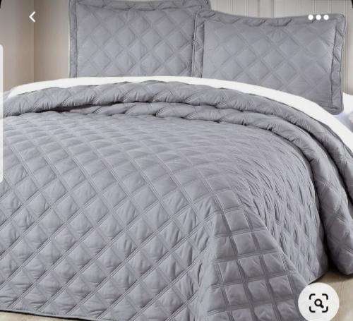 Fashionable 5 Piece cotton QUILT sets - FITS QUEEN AND KING