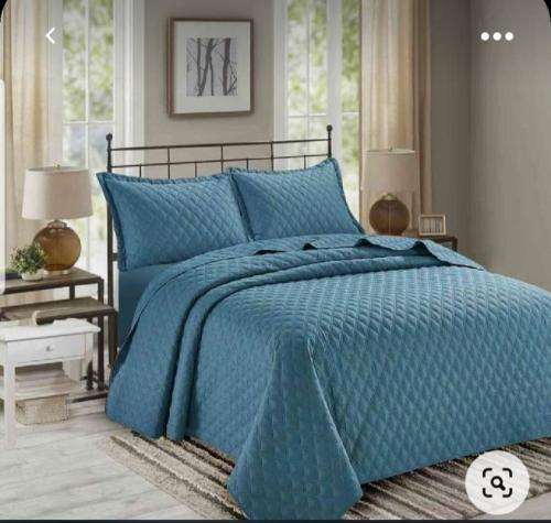 Fashionable 5 Piece cotton QUILT sets - FITS QUEEN AND KING