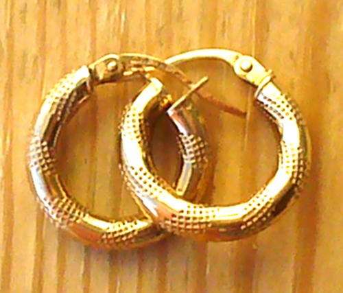 Solid Gold 9ct  Earrings
