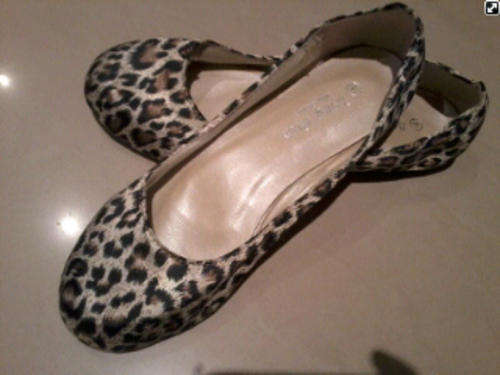leopard print pumps size 4 an size 6