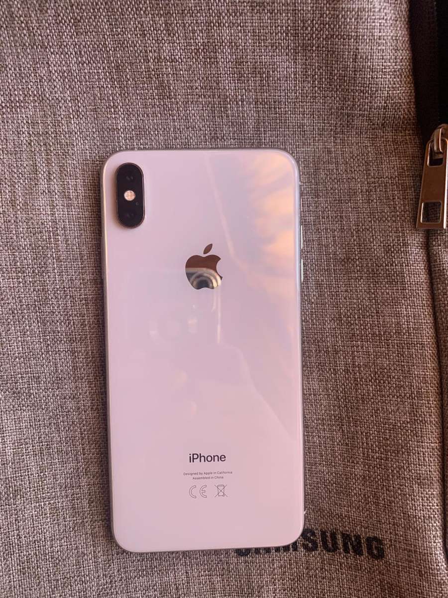 Iphone XS Max Clean Condition