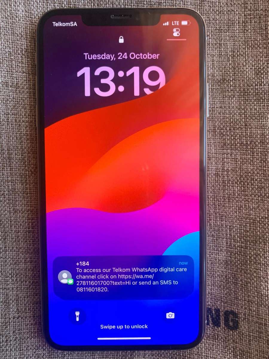 Iphone XS Max Clean Condition