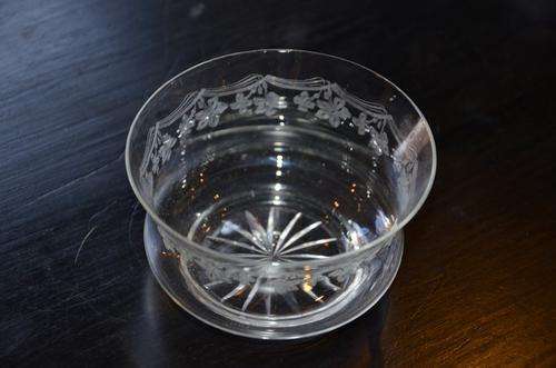 Small etched glass bowl *BARGAIN TIME*REDUCED*