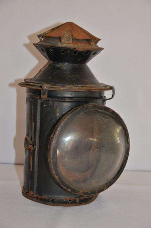 OLD VINTAGE RAILWAY LANTERN
