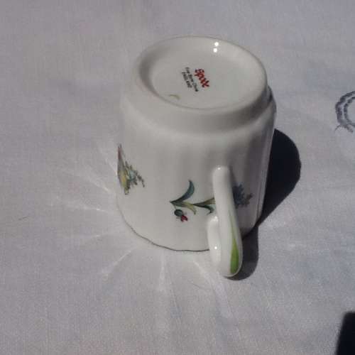 A  Pretty Vintage Spode Coffey Cup. Bone China, England.