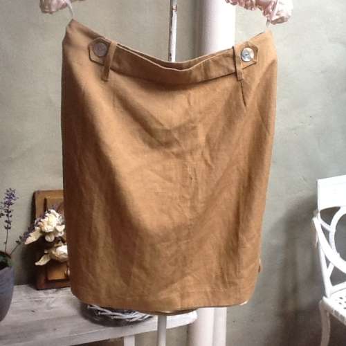 A Pretty New Short Skirt,  Kelso, Size. 16