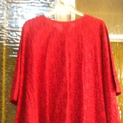 A vintage Red Kaftan, Nice Pattern, 100% Cotton.