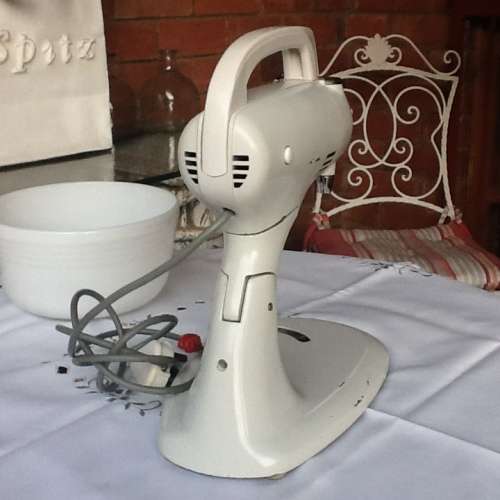A Retro Hamilton Beach Electric Mixer. 1950's. Perfect Working Order.
