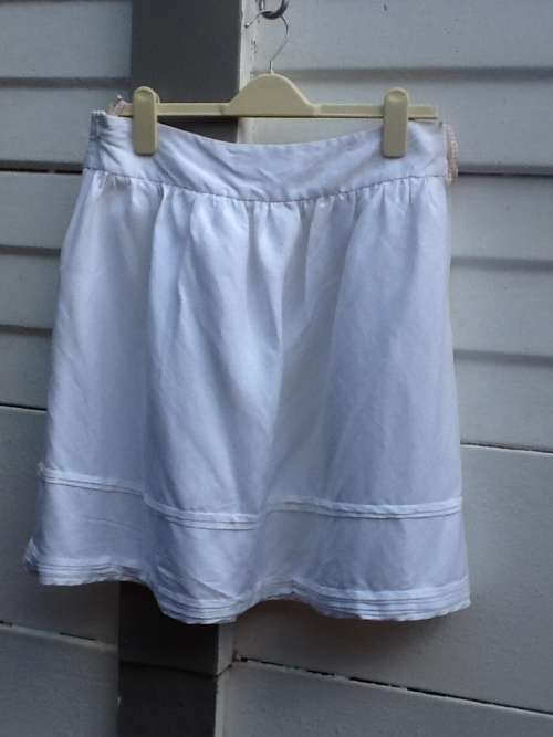 A Lovely White Skirt, 'Pringle'.