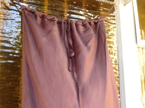 A Pretty Long Skirt , Label : Taliwag. Size 34.
