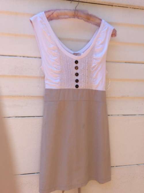 A Pretty Cream and Beige Dress,  Label :  Identity,  Size :40.