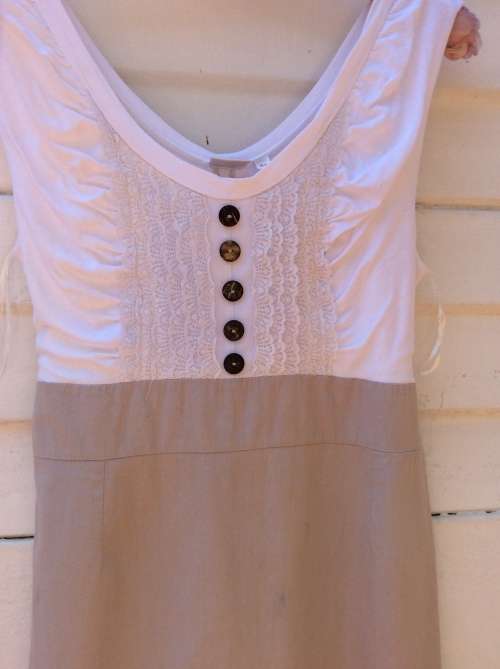 A Pretty Cream and Beige Dress,  Label :  Identity,  Size :40.