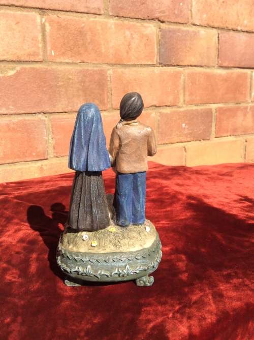 A Pretty Little Ornament.