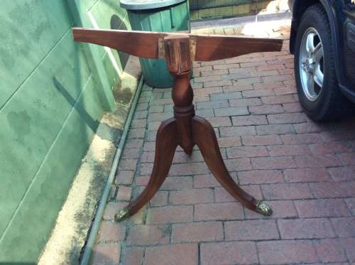 A Very Nice Vintage Table Bottom on 3 Legs, with BrSs Edging.