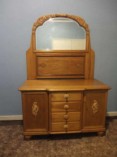 A Large Antique Oak Dressing Table., Circa 1920.