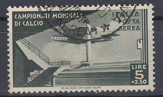 ITALY-VERY SCARCE AIR-SG420 VERY FINE USED-READ BELOW R4165.00