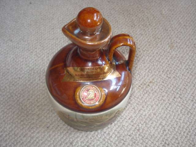 LOVELY 750ml SEALED FULL RUTHERFORD`S WHISKY-SEE BELOW !!