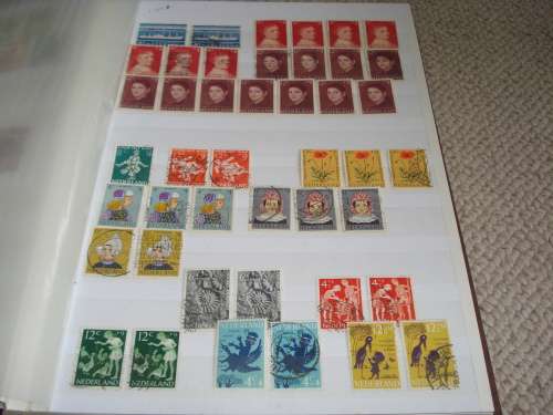 NETHERLANDS-DIFFICULT MID PERIOD MINT/USED MANY SCANS AND USEFUL LOTS