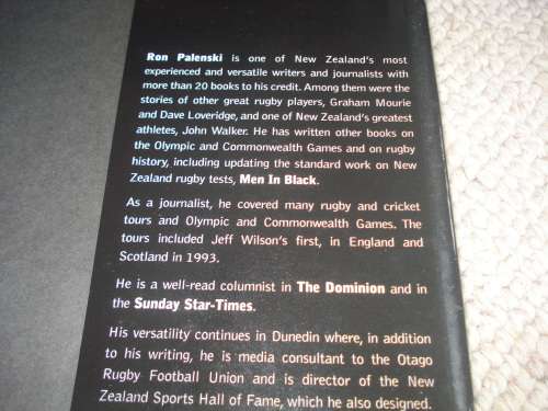 SCARCE BOOK " SEASONS OF GOLD " SIGNED BY ALL BLACKS STAR JEFF WILSON-READ POSTAGE BELOW