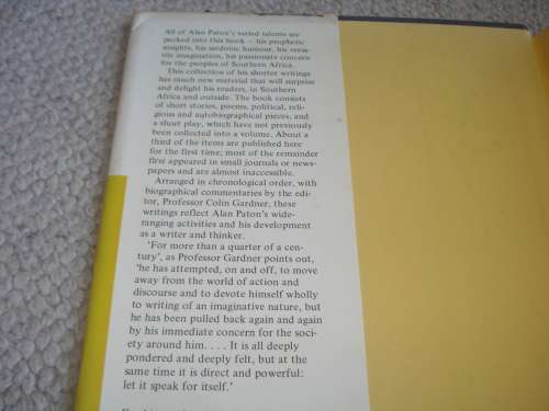VERY SCARCE AFRICANA " KNOCKING ON THE DOOR " SIGNED BY ALAN PATON !!!!