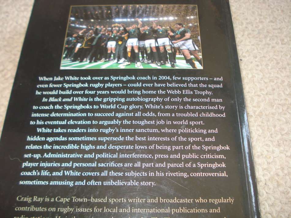 SCARCE " IN BLACK AND WHITE-THE JAKE WHITE STORY " SIGNED BY JAKE !!