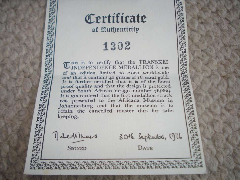 TRANSKEI 1976-INDEPENDENCE MEDALLION  40gram 18 GOLD UNCIRCULATED  LIMITED 1302/2000 READ BELOW