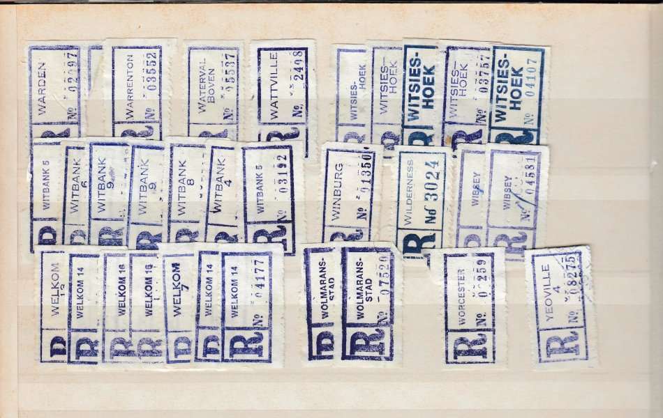 THIS HAS TO BE A UNIQUE AND RARE COLLECTION OF OVER 600 LABELS SOME RARE TOWNS NAMES !!!!! SEE BELOW