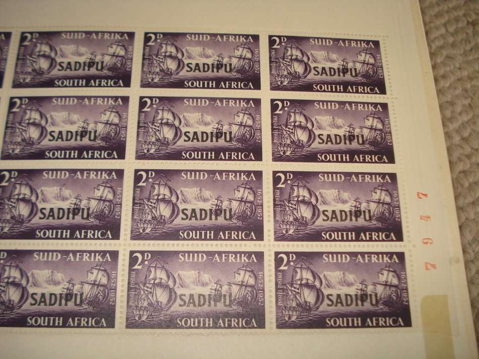 UNION-VERY EXPENSIVE LEATHER BOUND GOLD EDGING ALBUM WITH BLOCKS/PANES ETC-SEE BELOW !!!