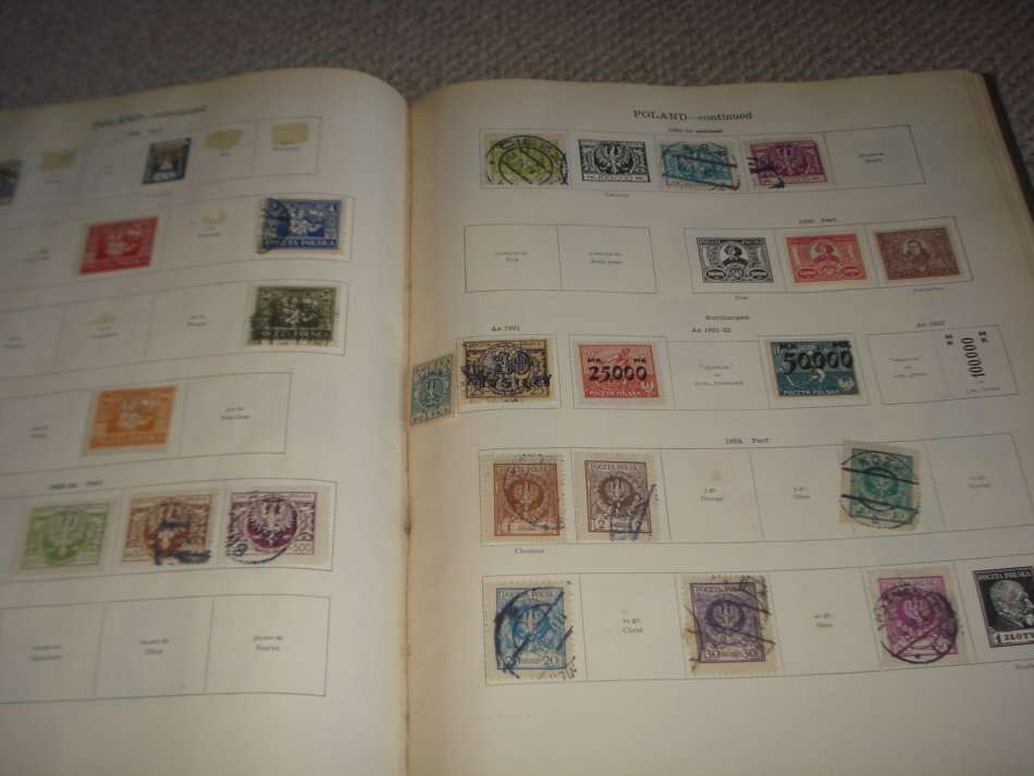LARGE OLD STANLEY GIBBONS ALBUM 100`S OF PAGES-READ BELOW