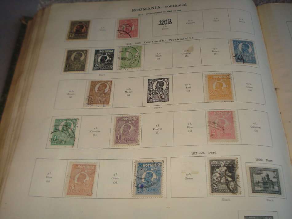 LARGE OLD STANLEY GIBBONS ALBUM 100`S OF PAGES-READ BELOW