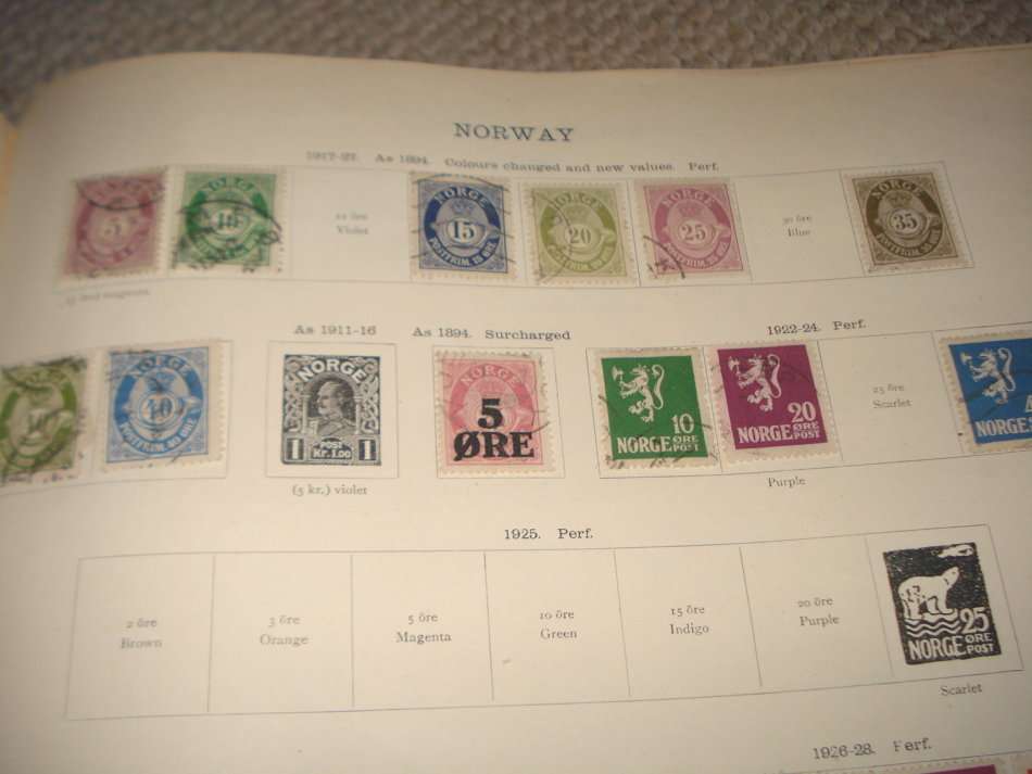 LARGE OLD STANLEY GIBBONS ALBUM 100`S OF PAGES-READ BELOW