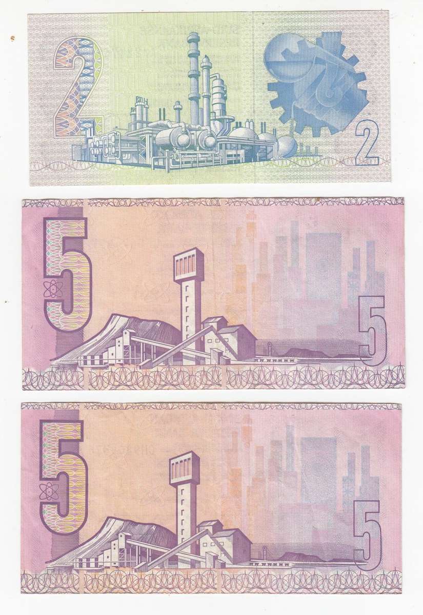 TWO R5.00 PLUS R2.00 NOTES WHICH APPEAR TO BE UNCIRCULATED-FRESH