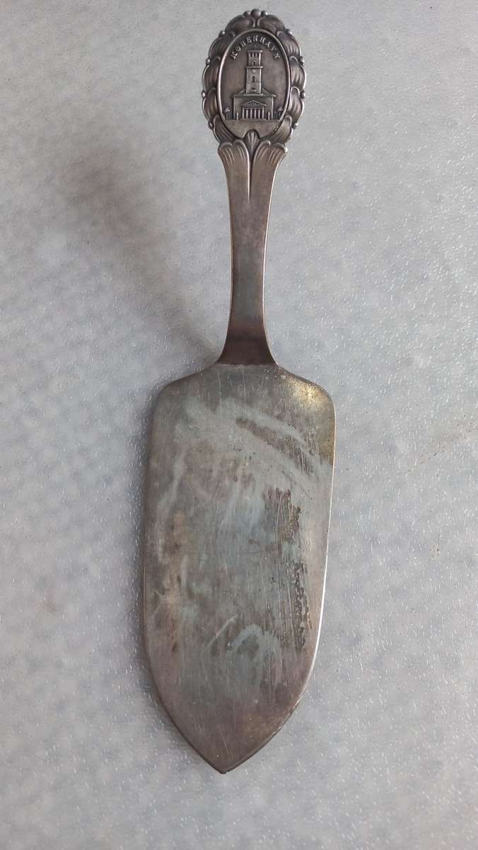 NICE DANISH CAKE LIFTER HALLMARKED TWICE   55 grams  READ BELOW