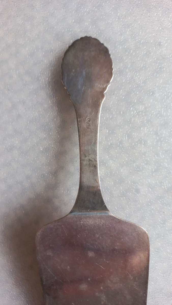 NICE DANISH CAKE LIFTER HALLMARKED TWICE   55 grams  READ BELOW