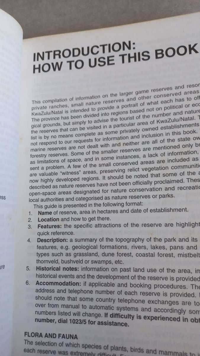 SCARCE BOOK SIGNED BY IAN PLAYER AND TONY POOLEY " WILDLIFE DESTINATIONS