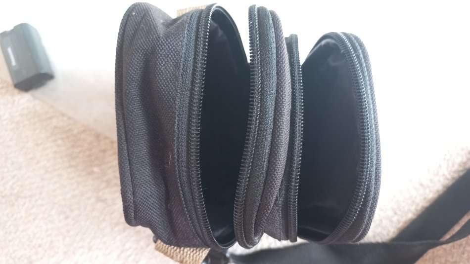 VERY CLEAN PANASONIC DMC-LC5 LUMIX CAMERA PLUS BATTERY AND QUALITY DOUBLE ZIP CASE SEE BELOW